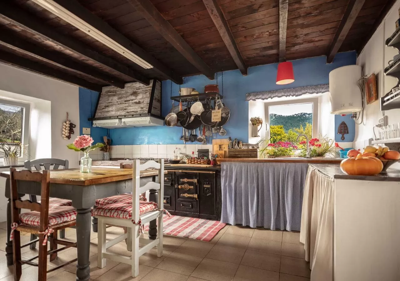 bilbao familia grupo casa rural santander alquiler completo encartaciones airbnb amaloka-2412